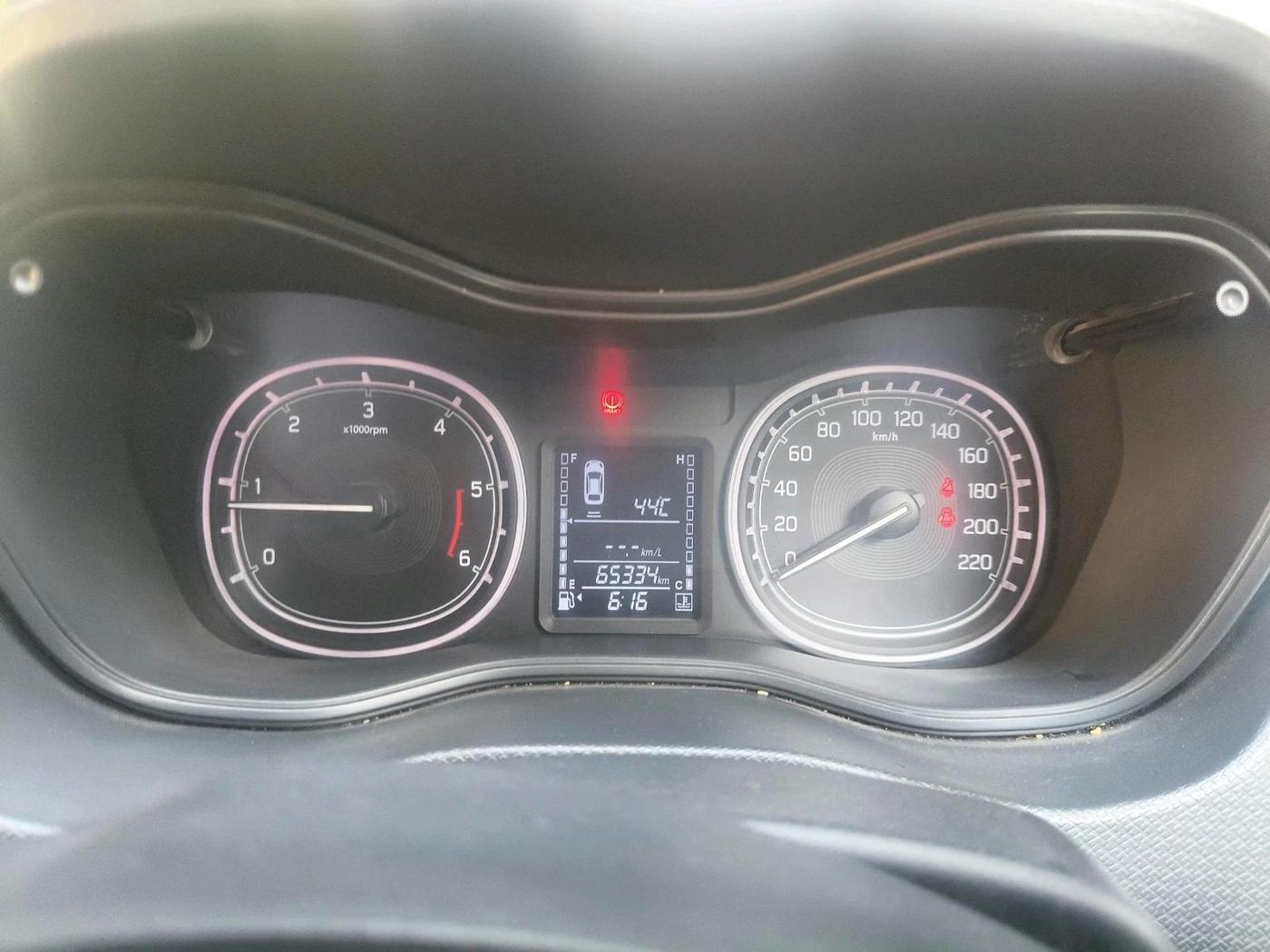 2018 Maruti Vitara Brezza ZDI PLUS, Diesel, Manual, 65,334 km, interior