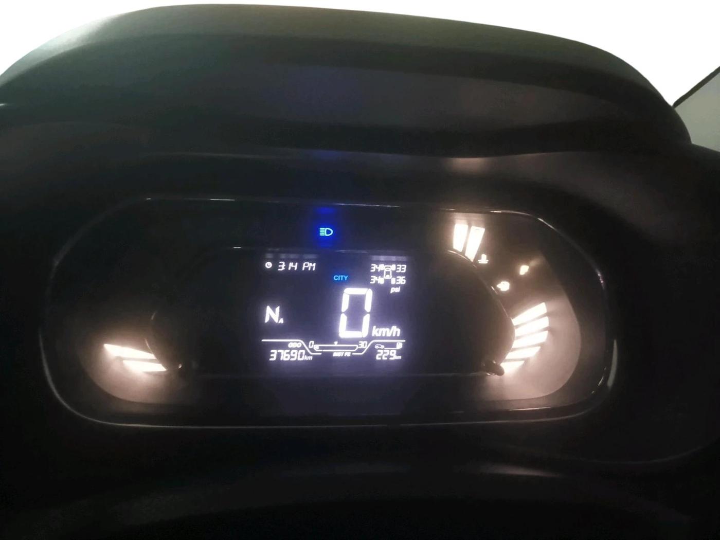 2023 Tata NEXON XZA PLUS SUNROOF PETROL, Petrol, Automatic, 37,690 km, interior