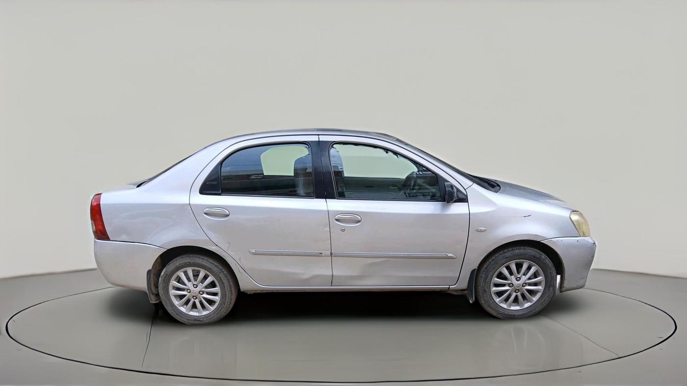 2011 Toyota Etios V, Petrol, Manual, 1,01,621 km, exterior