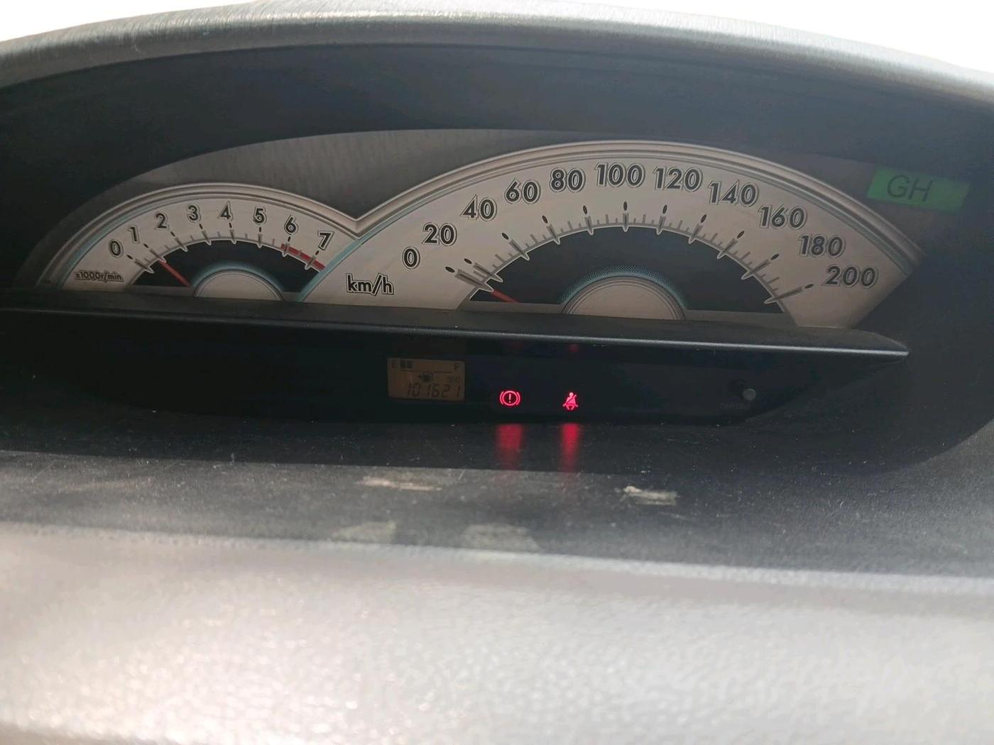 2011 Toyota Etios V, Petrol, Manual, 1,01,621 km, interior