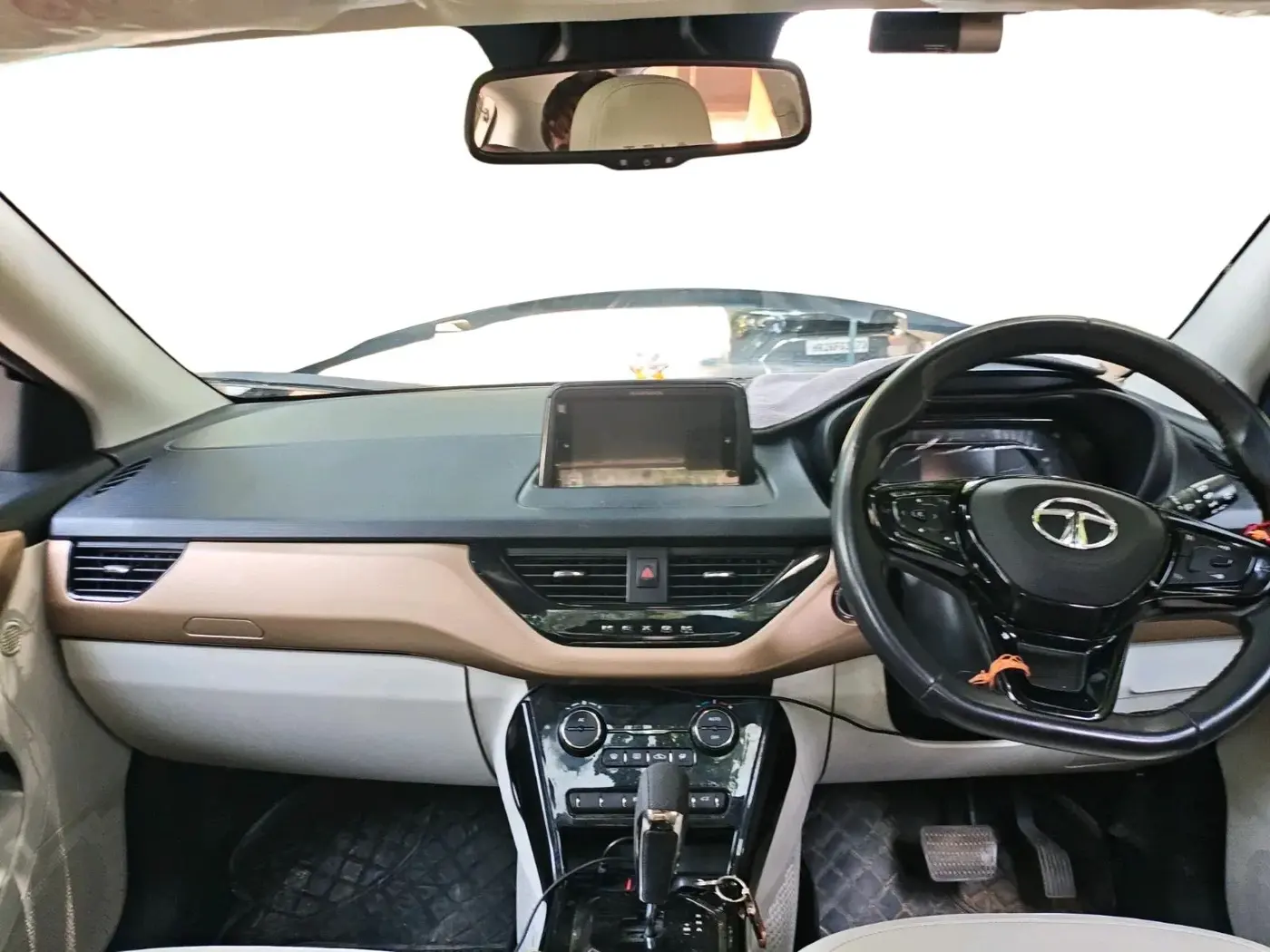 2023 Tata NEXON  XZA Plus LUXS Jet, Petrol, Automatic, 19,242 km, interior
