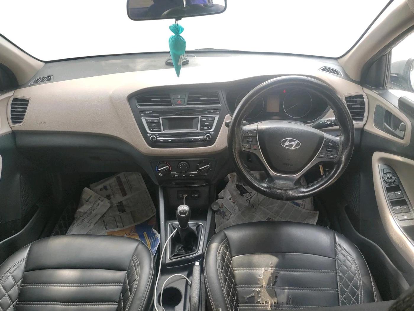 2018 Hyundai Elite i20 SPORTZ 1.2, CNG, Manual, 51,000 km, interior