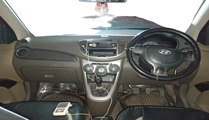 2011 Hyundai i10 MAGNA 1.2, Petrol, Manual, 97,799 km, interior