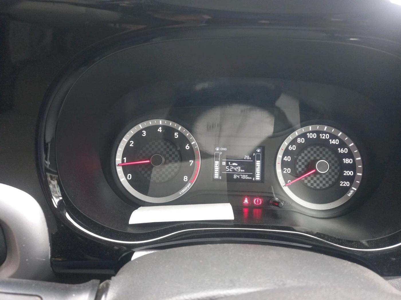 2022 Hyundai GRAND I10 NIOS SPORTZ 1.2 KAPPA VTVT CNG, CNG, Manual, 84,786 km, interior