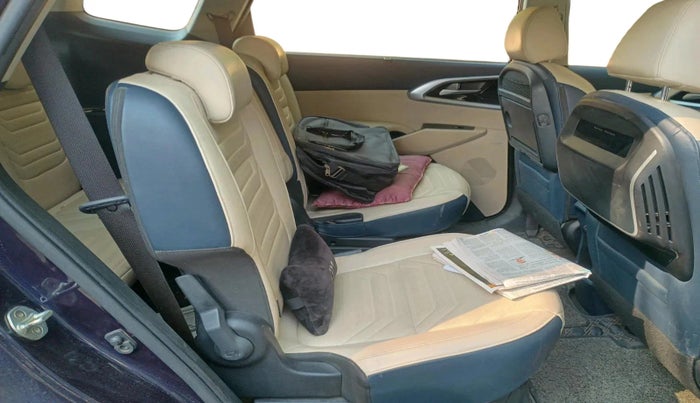 2022 KIA CARENS LUXURY PLUS 1.5 DIESEL AT 6 STR, Diesel, Automatic, 21,138 km, interior