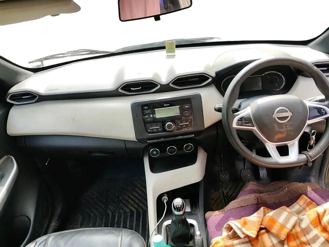 2023 Nissan MAGNITE XL, CNG, Manual, 59,918 km, interior