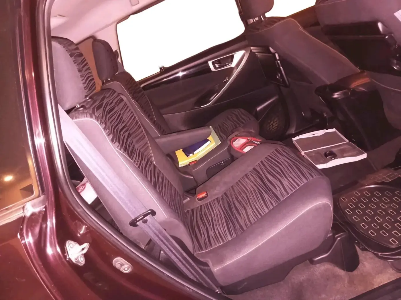 2016 Toyota Innova Crysta 2.4 VX 8 STR, Diesel, Manual, 1,29,000 km, interior