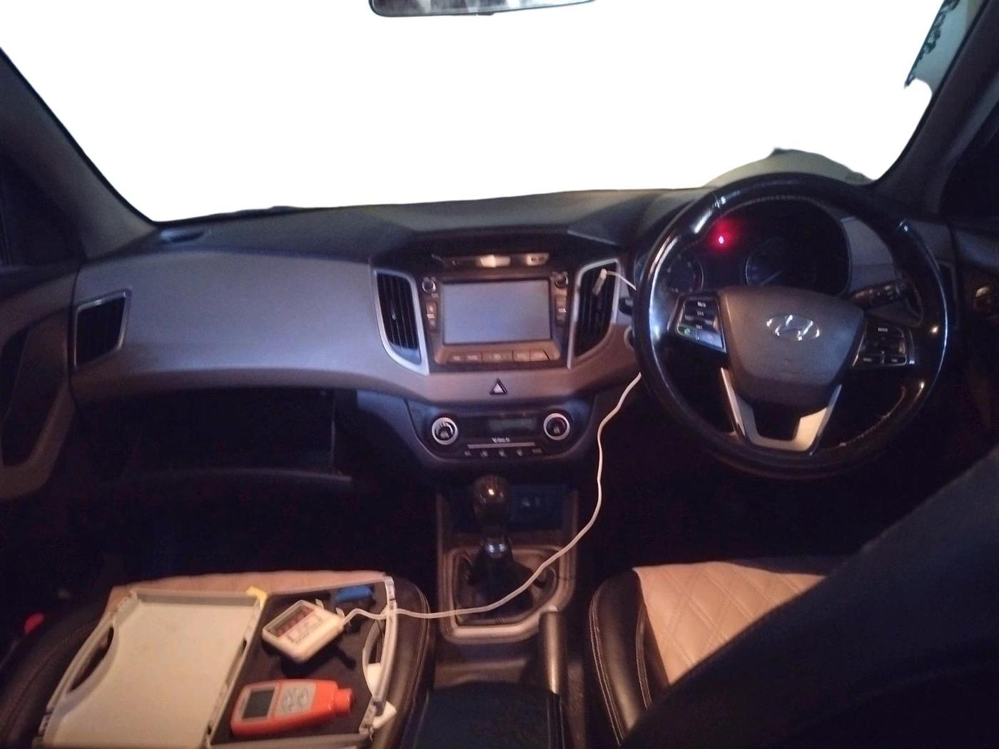 2016 Hyundai Creta SX PLUS 1.6 PETROL, Petrol, Manual, 1,75,005 km, interior