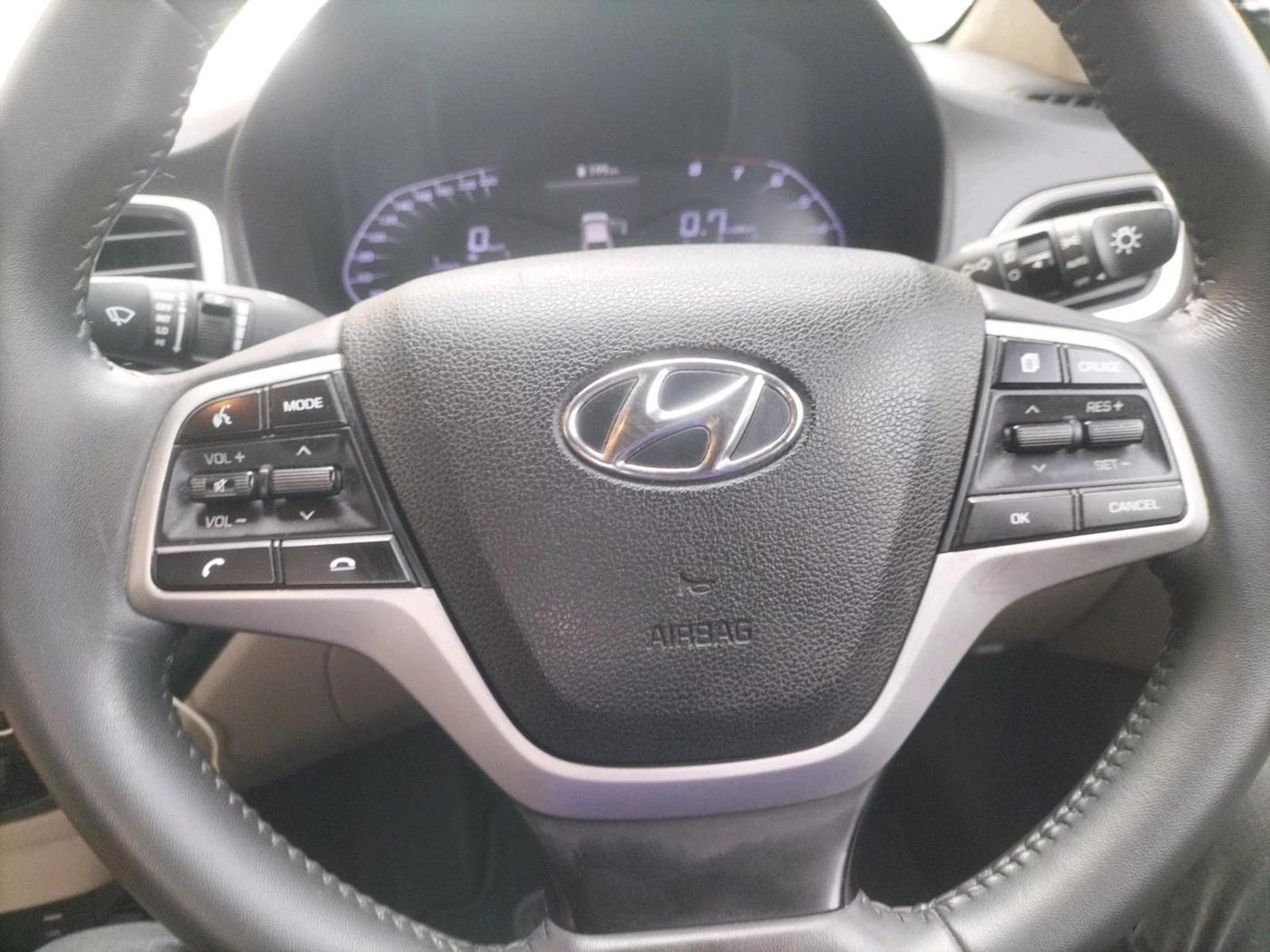 2022 Hyundai Verna SX 1.5 VTVT, Petrol, Manual, 37,445 km, interior