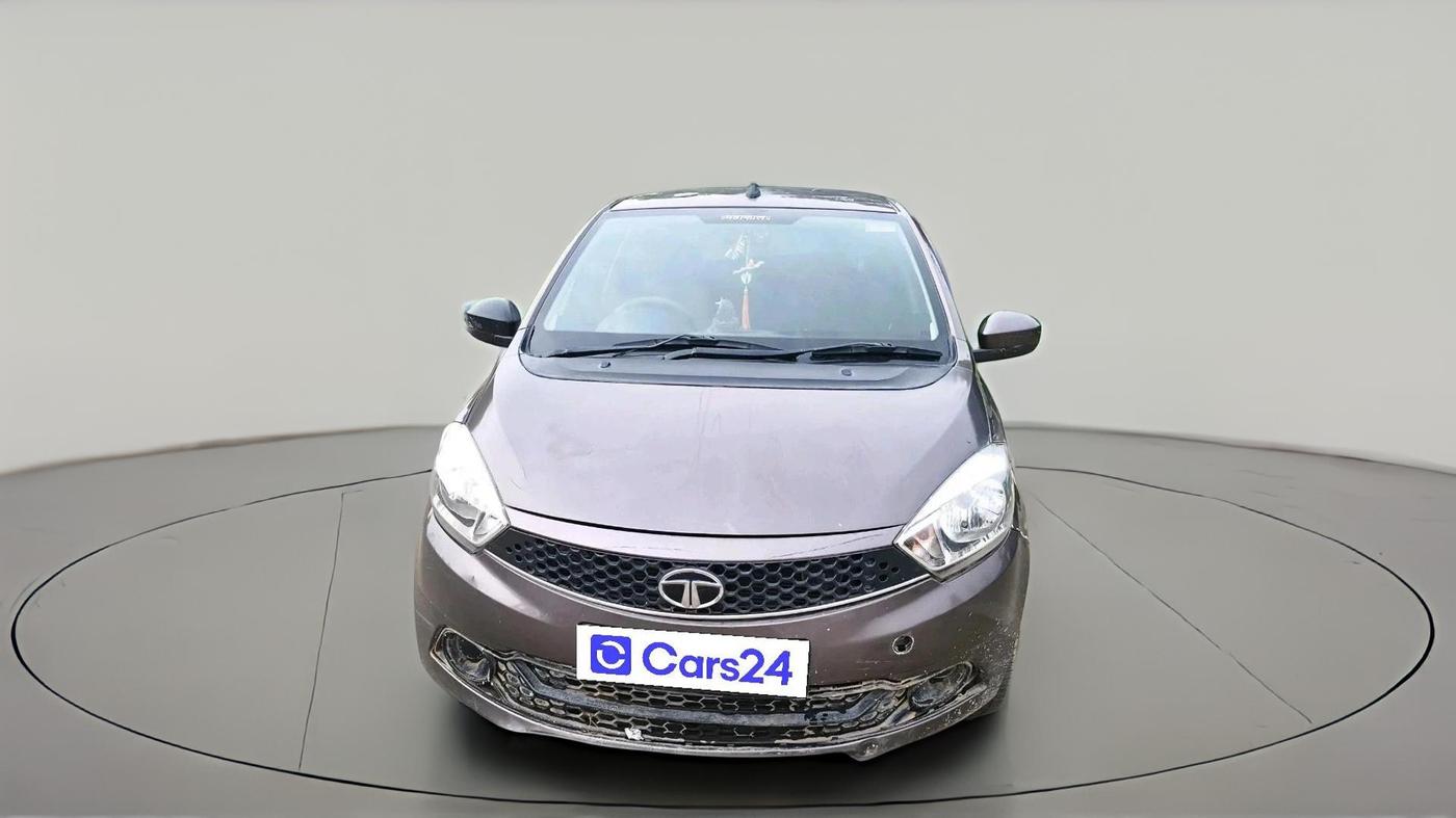 2017 Tata Tiago XT DIESEL, Diesel, Manual, 73,364 km, exterior