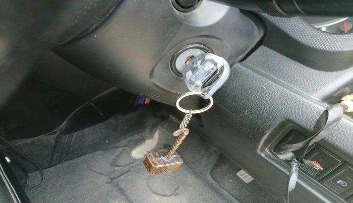 2013 Maruti Swift VXI, Petrol, Manual, 89,340 km, interior