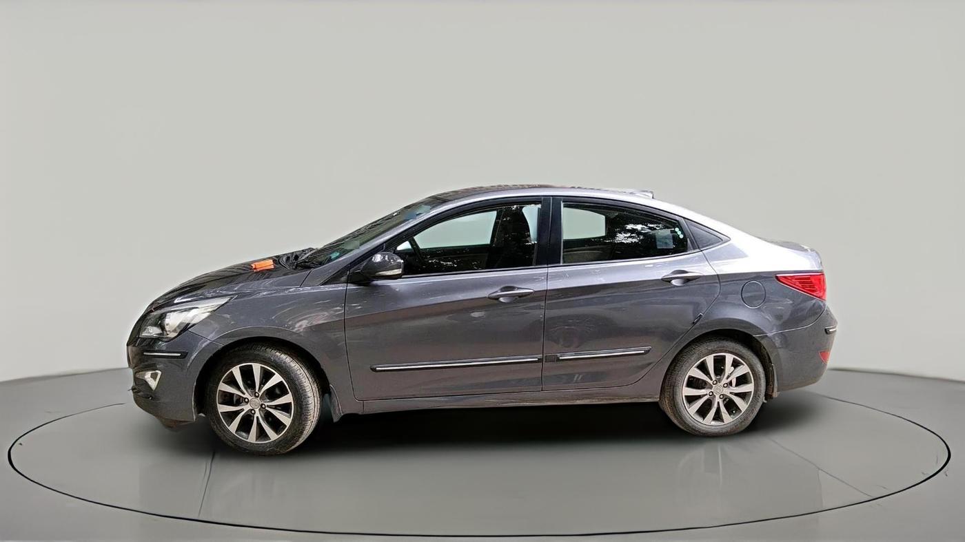 2017 Hyundai Verna 1.6 VTVT SX, Petrol, Manual, 34,572 km, exterior