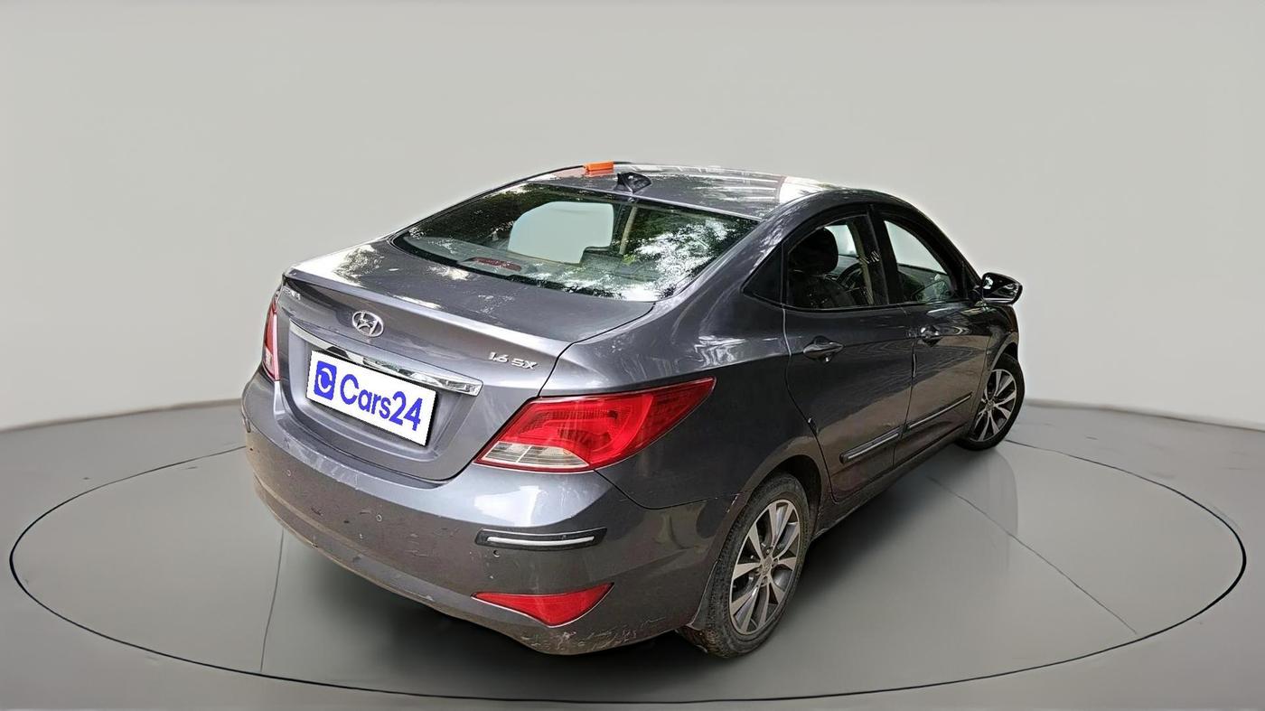 2017 Hyundai Verna 1.6 VTVT SX, Petrol, Manual, 34,572 km, exterior