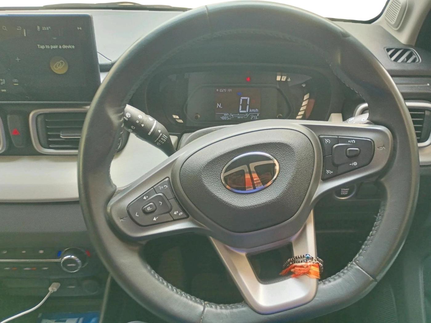 2025 Tata PUNCH Creative Plus (S) AMT, Petrol, Automatic, 4,885 km, interior