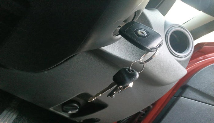 2016 Renault Duster 110 PS RXZ 4X4 MT DIESEL, Diesel, Manual, 1,72,177 km, interior