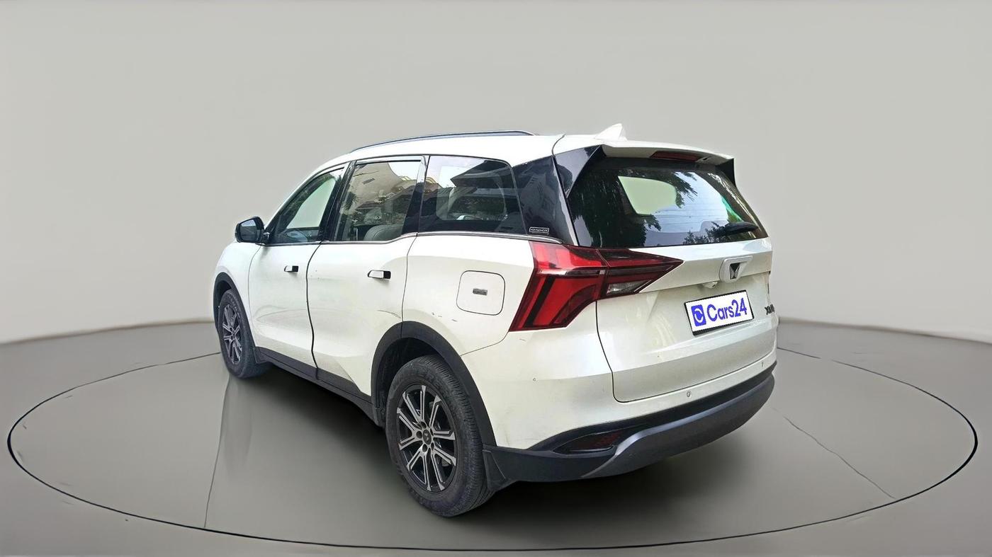 2021 Mahindra XUV700 AX 7 LUXURY P AT 7 STR, Petrol, Automatic, 42,810 km, exterior