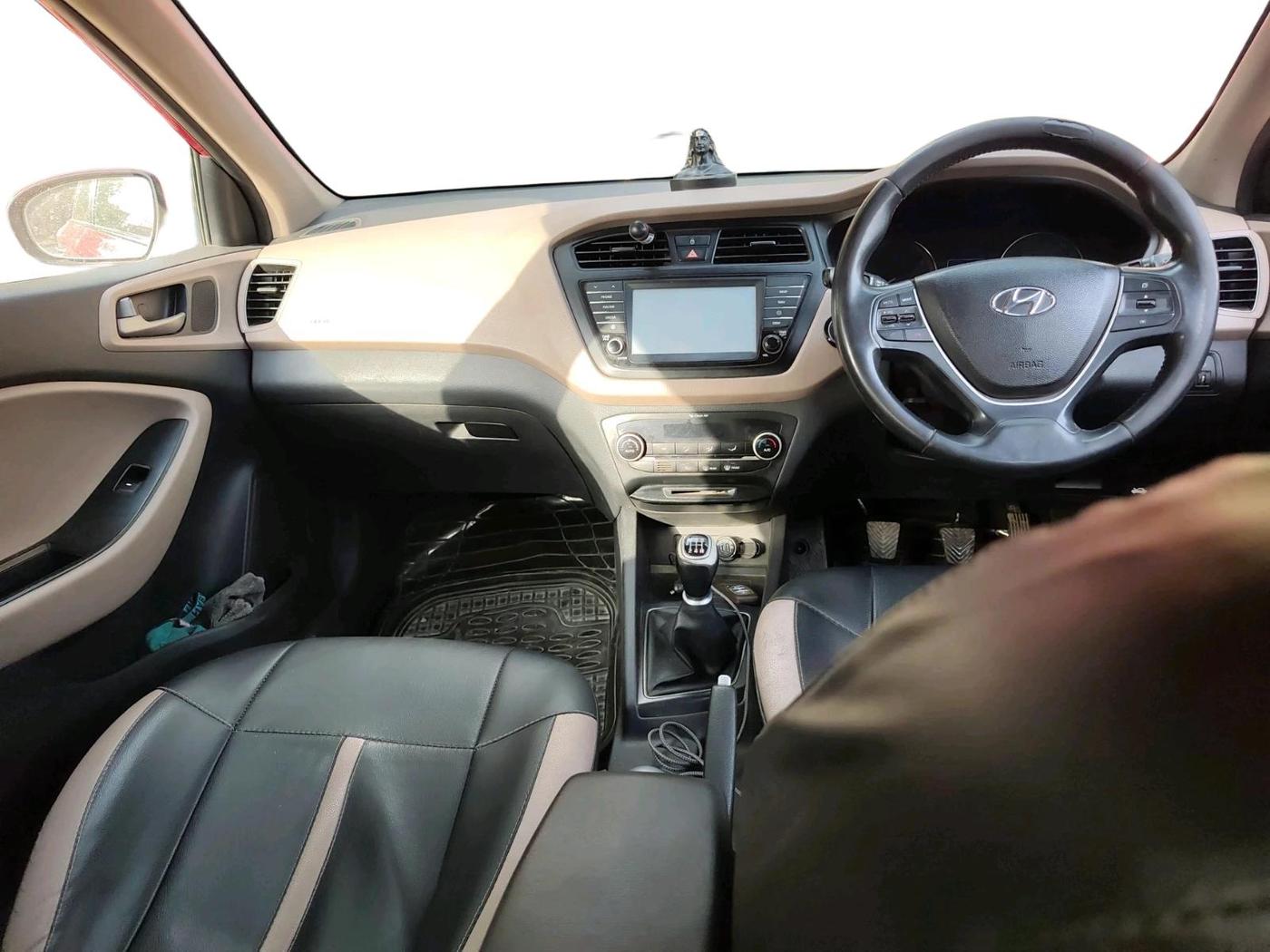 2018 Hyundai Elite i20 ASTA 1.2 (O), Petrol, Manual, 71,640 km, interior