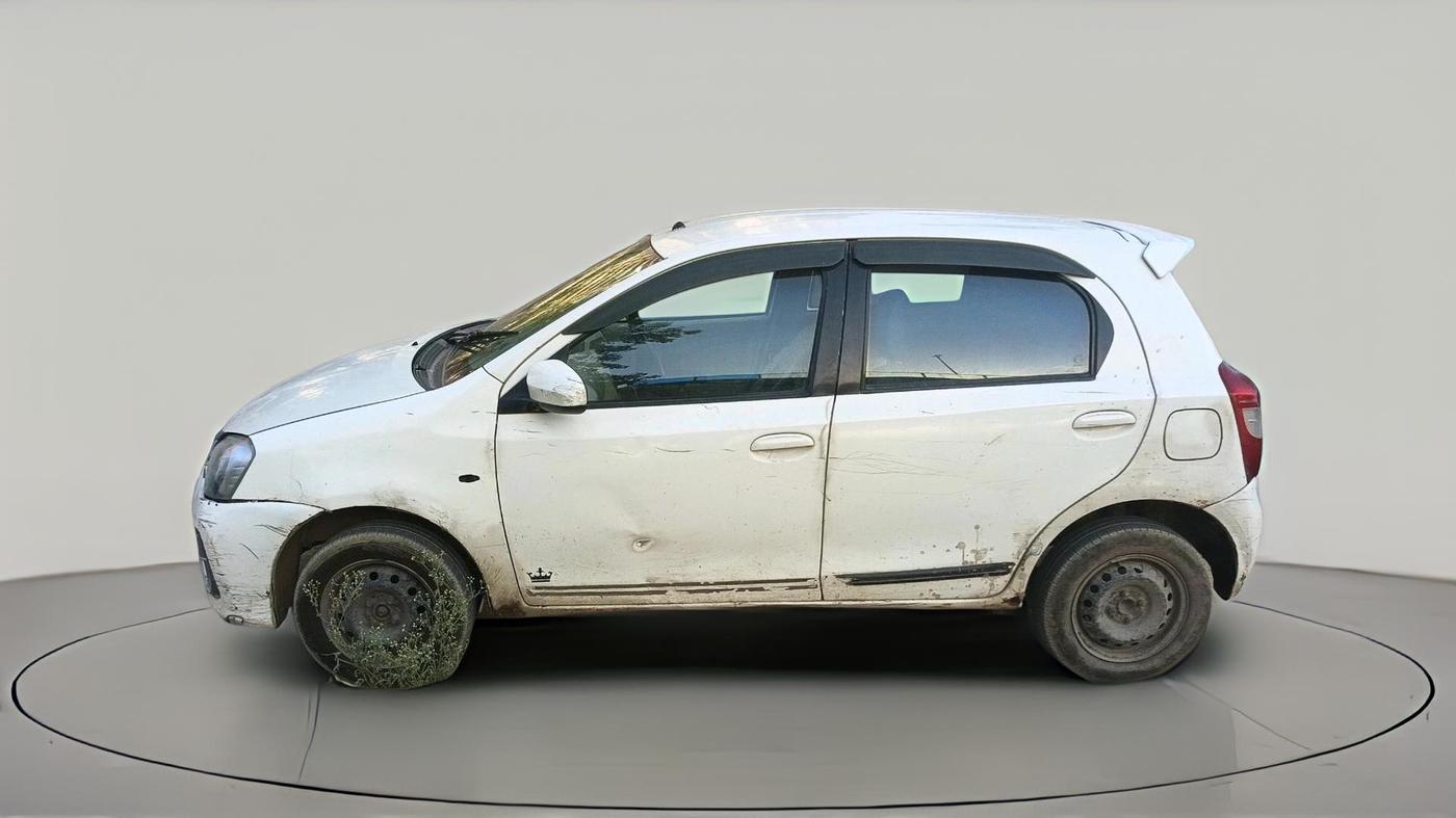 2017 Toyota Etios Liva GXD, Diesel, Manual, 1,12,875 km, exterior