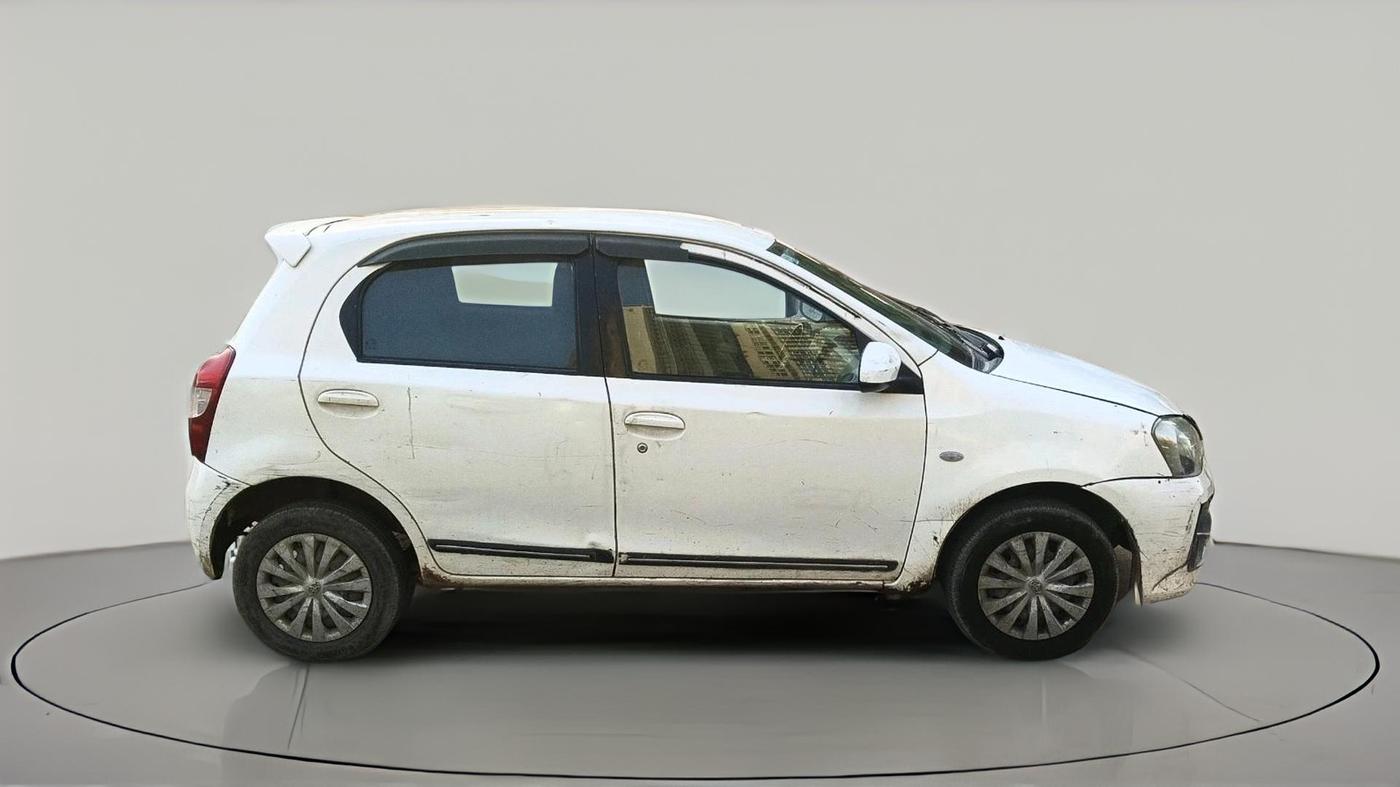 2017 Toyota Etios Liva GXD, Diesel, Manual, 1,12,875 km, exterior