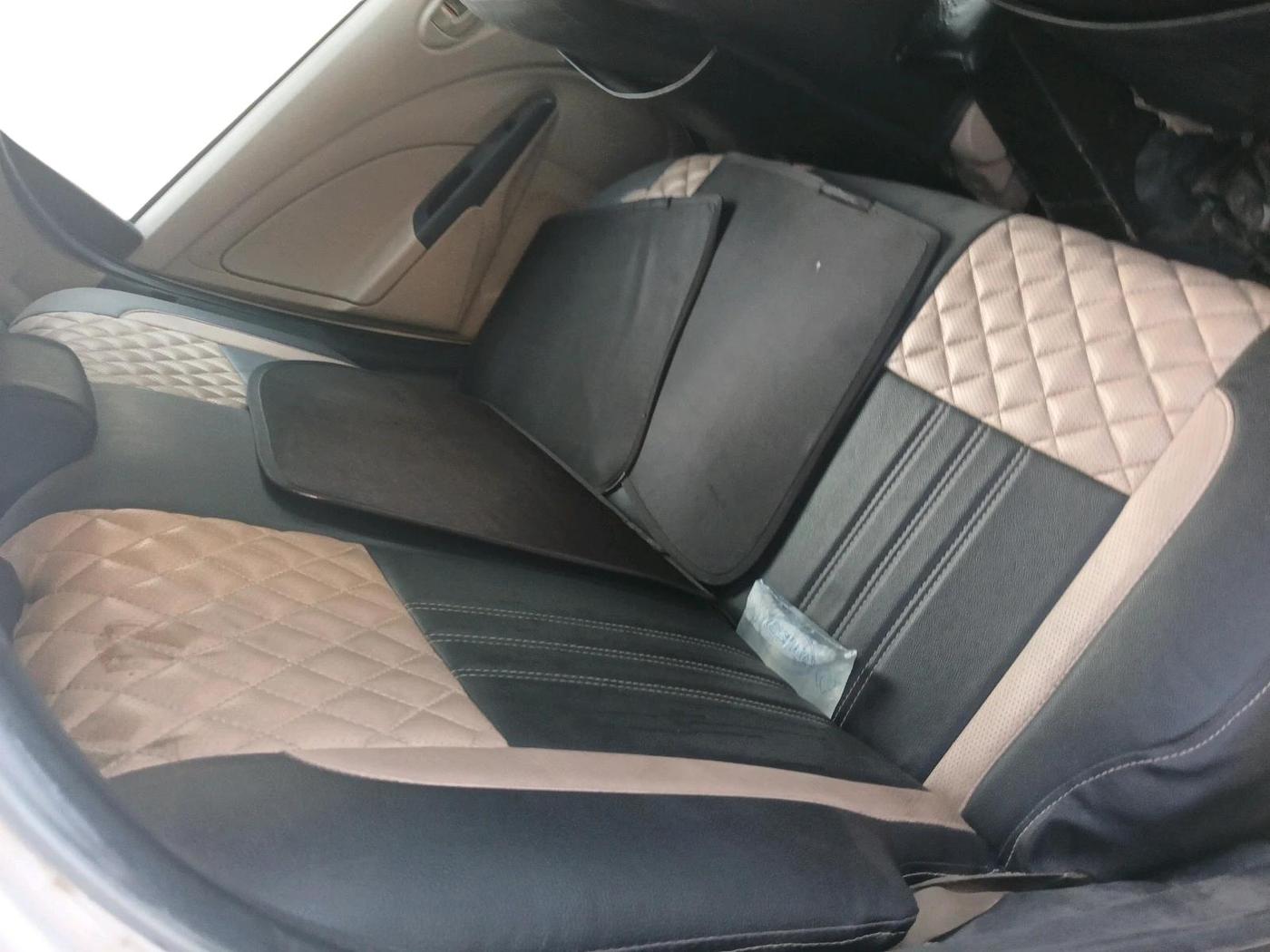 2017 Toyota Etios Liva GXD, Diesel, Manual, 1,12,875 km, interior