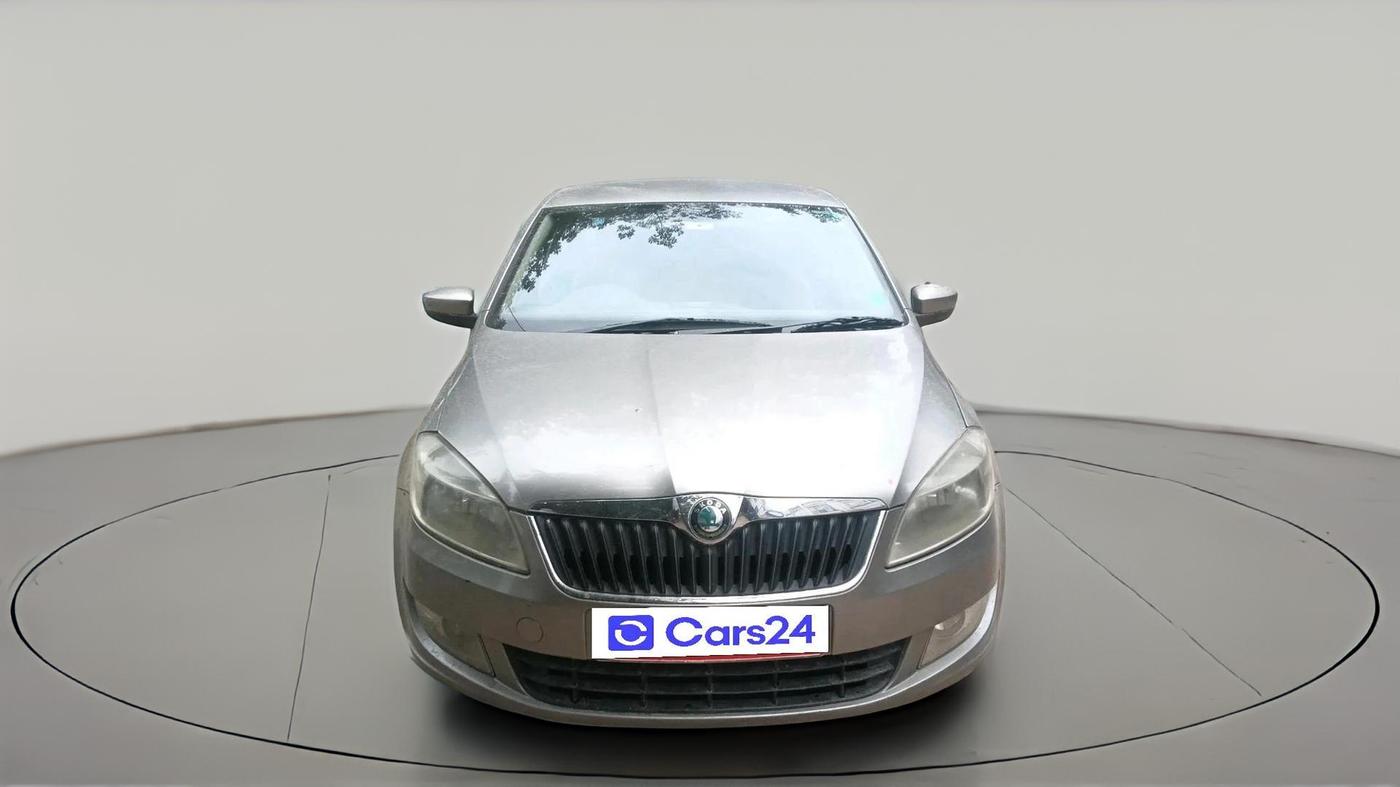 2012 Skoda Rapid AMBITION 1.6 MPI AT, Petrol, Automatic, 1,06,072 km, exterior