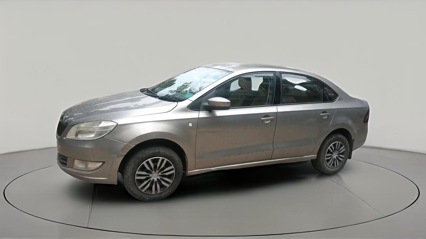 2012 Skoda Rapid AMBITION 1.6 MPI AT, Petrol, Automatic, 1,06,072 km, exterior