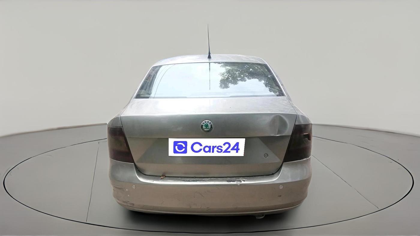 2012 Skoda Rapid AMBITION 1.6 MPI AT, Petrol, Automatic, 1,06,072 km, exterior