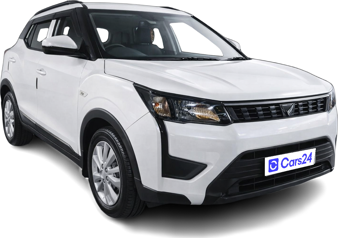 2024 Mahindra XUV300 - SUV - Petrol - Manual - ₹8.30 lakh