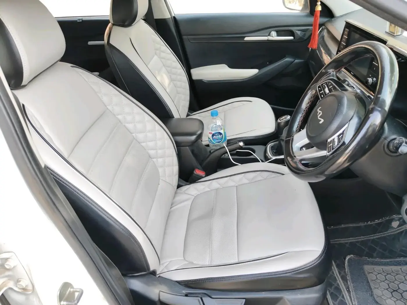 2022 KIA SELTOS HTK PLUS 1.5 IMT, Petrol, Manual, 1,53,750 km, interior