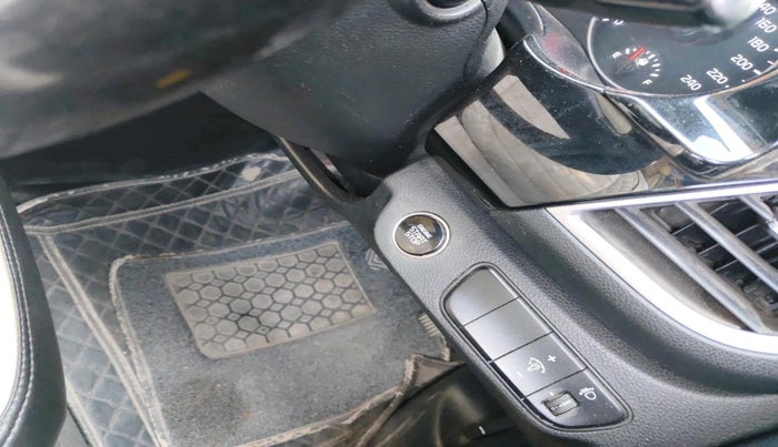 2022 KIA SELTOS HTK PLUS 1.5 IMT, Petrol, Manual, 1,53,750 km, interior