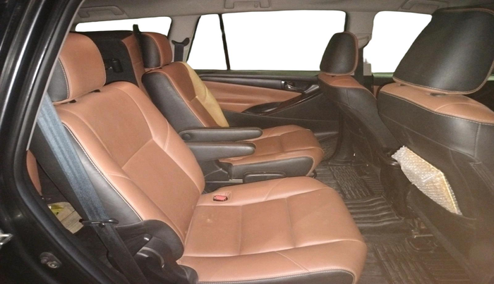 2021 Toyota Innova Crysta 2.4 GX 7 STR, Diesel, Manual, 1,13,836 km, interior