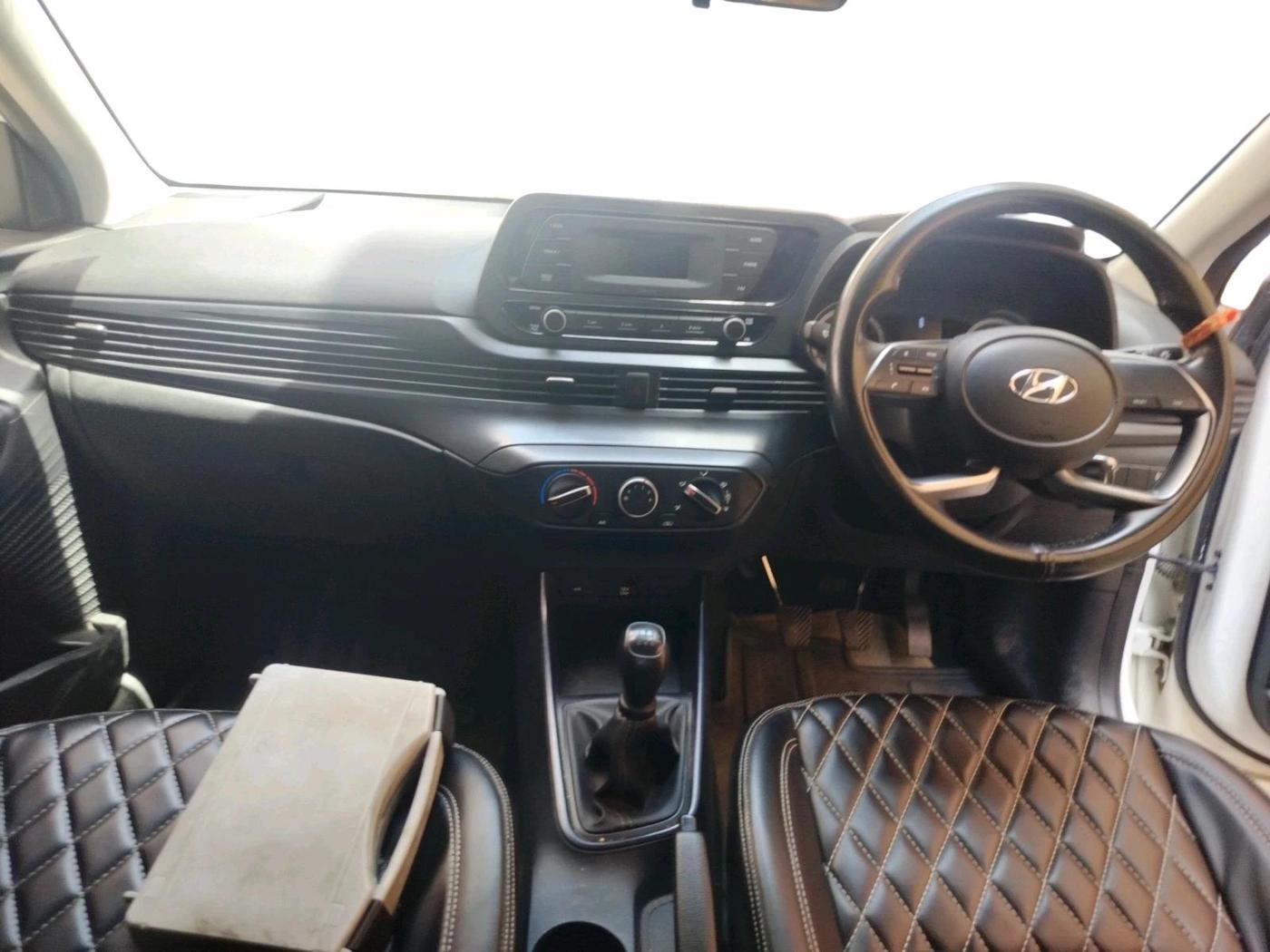 2021 Hyundai NEW I20 MAGNA 1.2 MT, Petrol, Manual, 40,558 km, interior