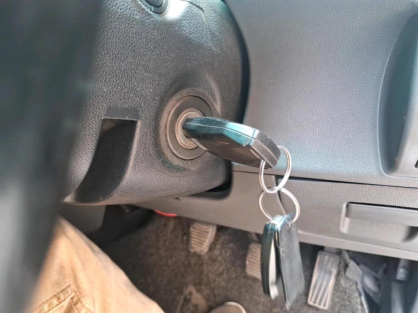 2019 Mahindra Kuv100 K2 TRIP CNG, CNG, Manual, 85,509 km, interior