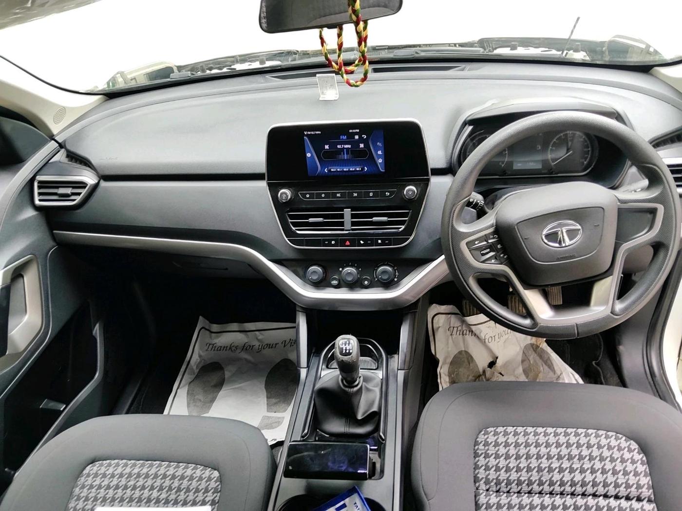 2019 Tata Harrier XM 2.0L KRYOTEC, Diesel, Manual, 1,154 km, interior