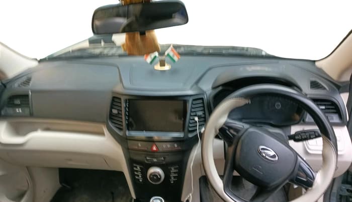2021 Mahindra XUV300 W4 1.5 DIESEL, Diesel, Manual, 1,05,672 km, interior