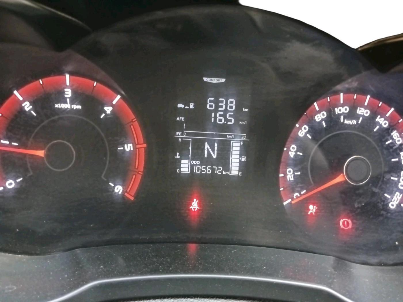 2021 Mahindra XUV300 W4 1.5 DIESEL, Diesel, Manual, 1,05,672 km, interior
