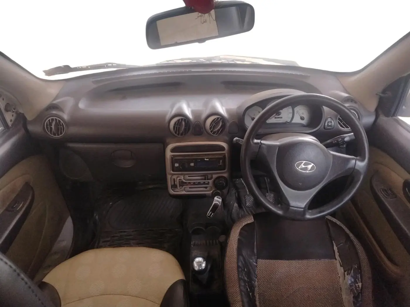 2011 Hyundai Santro Xing GL PLUS, CNG, Manual, 1,03,592 km, interior
