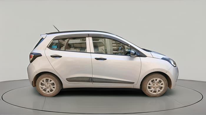 2016 Hyundai Grand i10 ASTA 1.1 CRDI (O), Diesel, Manual, 1,02,942 km, exterior
