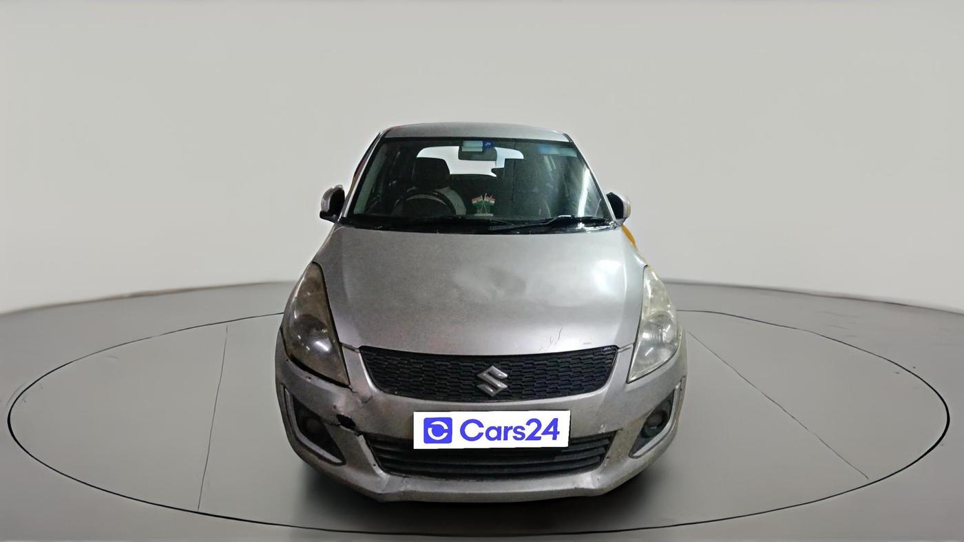 2017 Maruti Swift LXI (O), CNG, Manual, 1,65,241 km, exterior