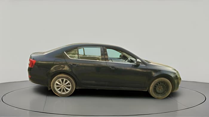 2014 Skoda Octavia ELEGANCE 1.8 TSI AT, Petrol, Automatic, 65,296 km, exterior