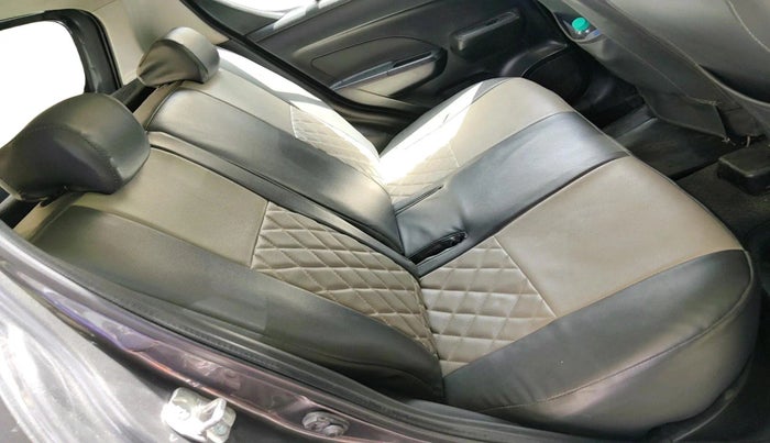 2017 Maruti Swift LXI (O), Petrol, Manual, 38,381 km, interior