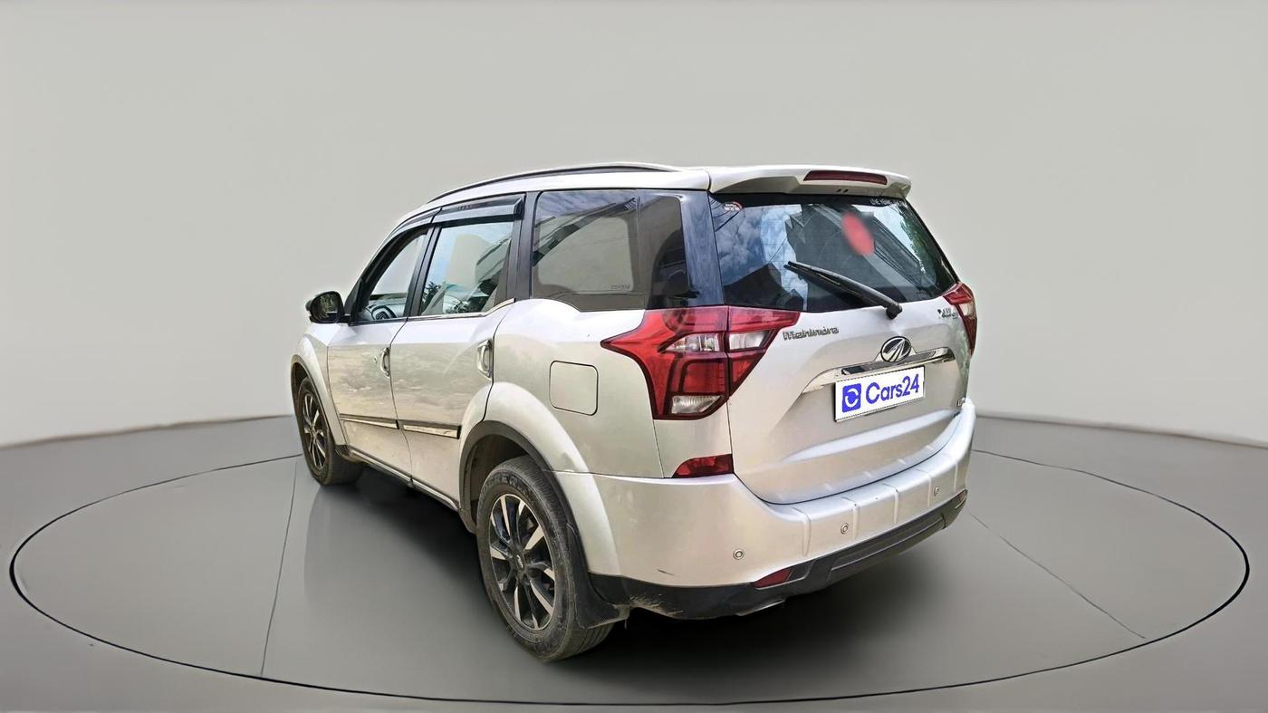 2018 Mahindra XUV500 W11 AT, Diesel, Automatic, 95,406 km, exterior