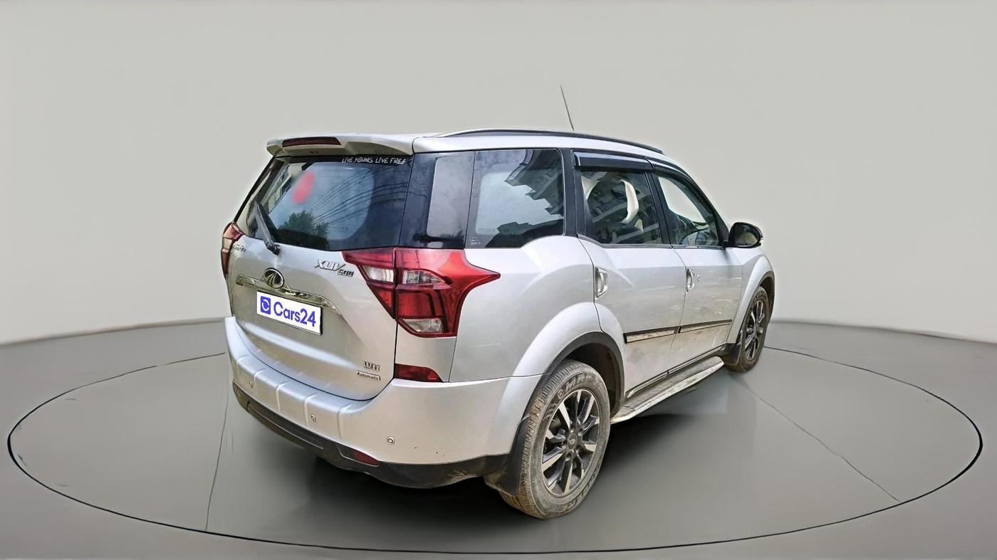 2018 Mahindra XUV500 W11 AT, Diesel, Automatic, 95,406 km, exterior