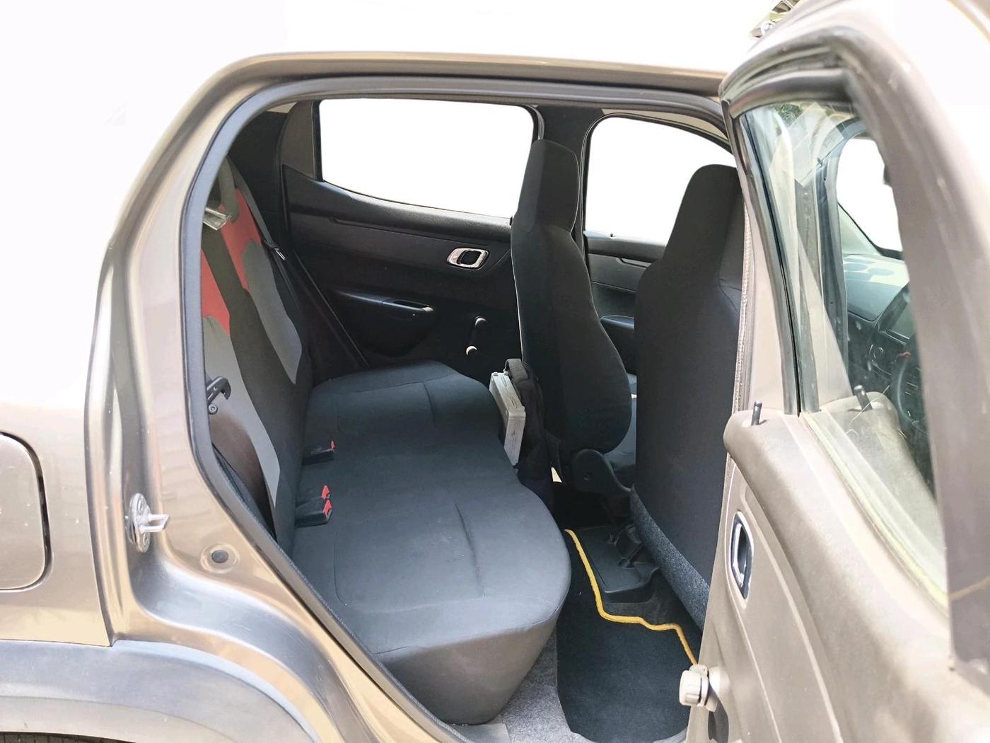 2018 Renault Kwid RXT 1.0 AMT (O), Petrol, Automatic, 8,242 km, interior