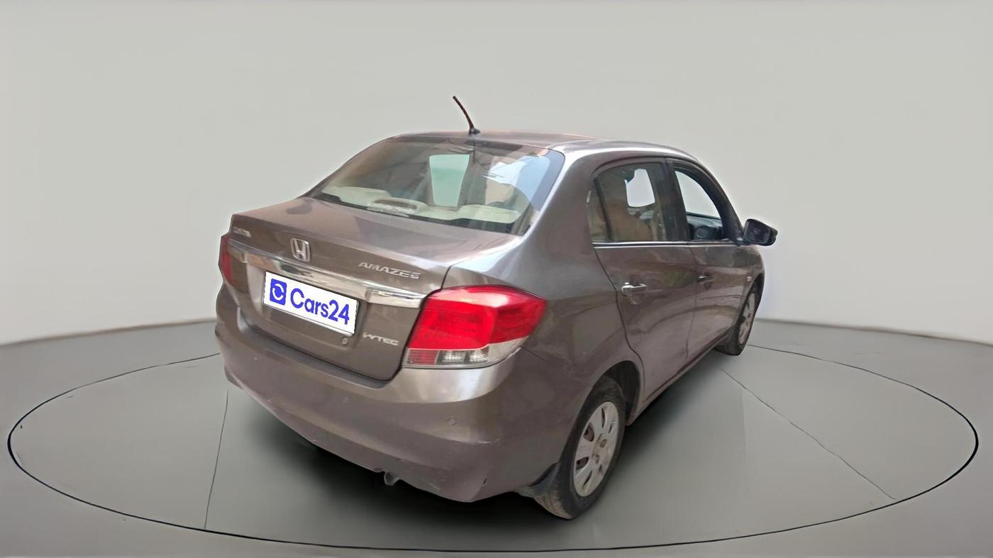 2015 Honda Amaze 1.2L I-VTEC S, CNG, Manual, 1,13,861 km, exterior