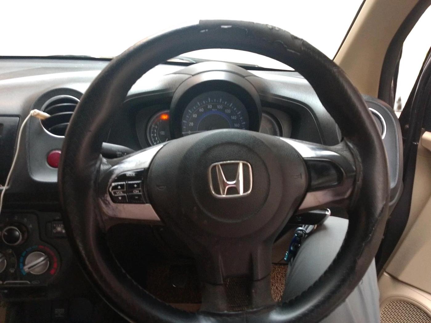 2015 Honda Amaze 1.2L I-VTEC S, CNG, Manual, 1,13,861 km, interior