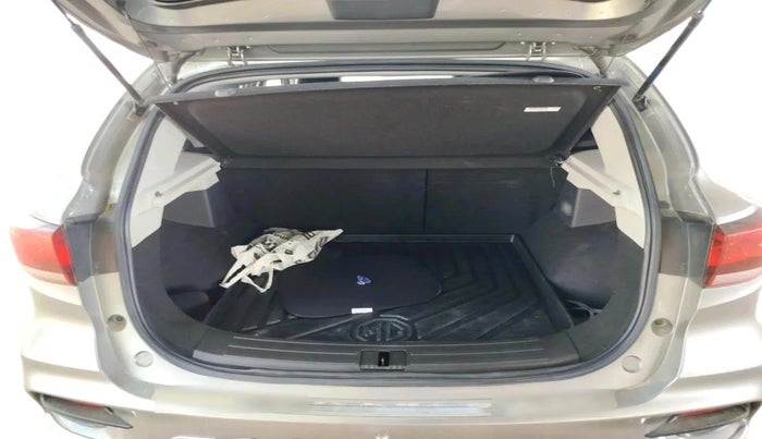 2022 MG ASTOR SAVVY 1.5 CVT, Petrol, Automatic, 40,083 km, exterior