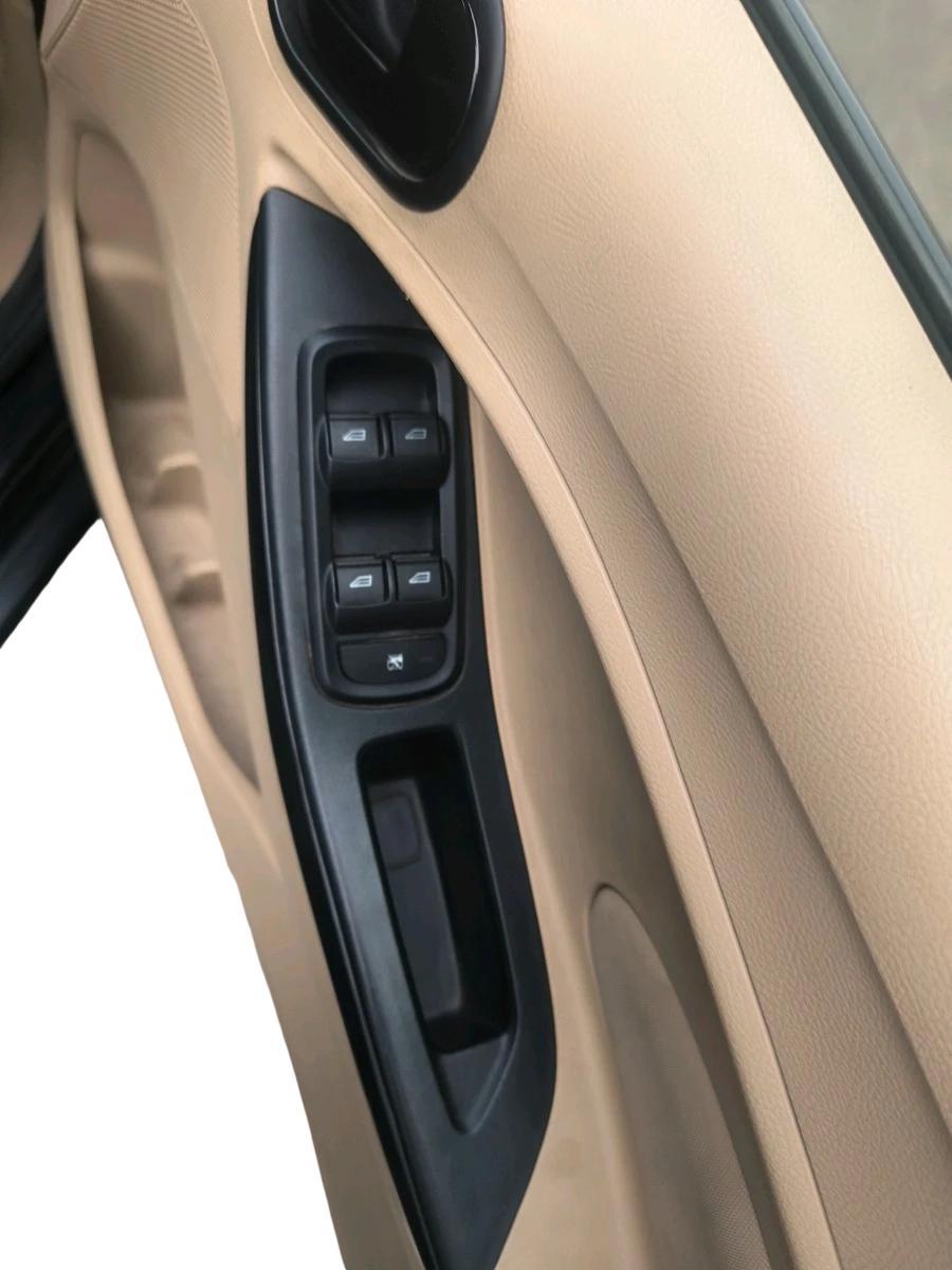 2018 Ford Figo Aspire TITANIUM 1.2 PETROL, Petrol, Manual, 83,124 km, interior