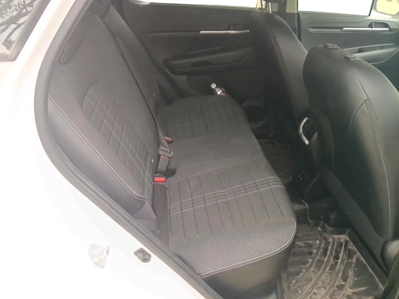 2025 KIA SONET HTE (O) 1.2 Petrol MT, CNG, Manual, 2,700 km, interior