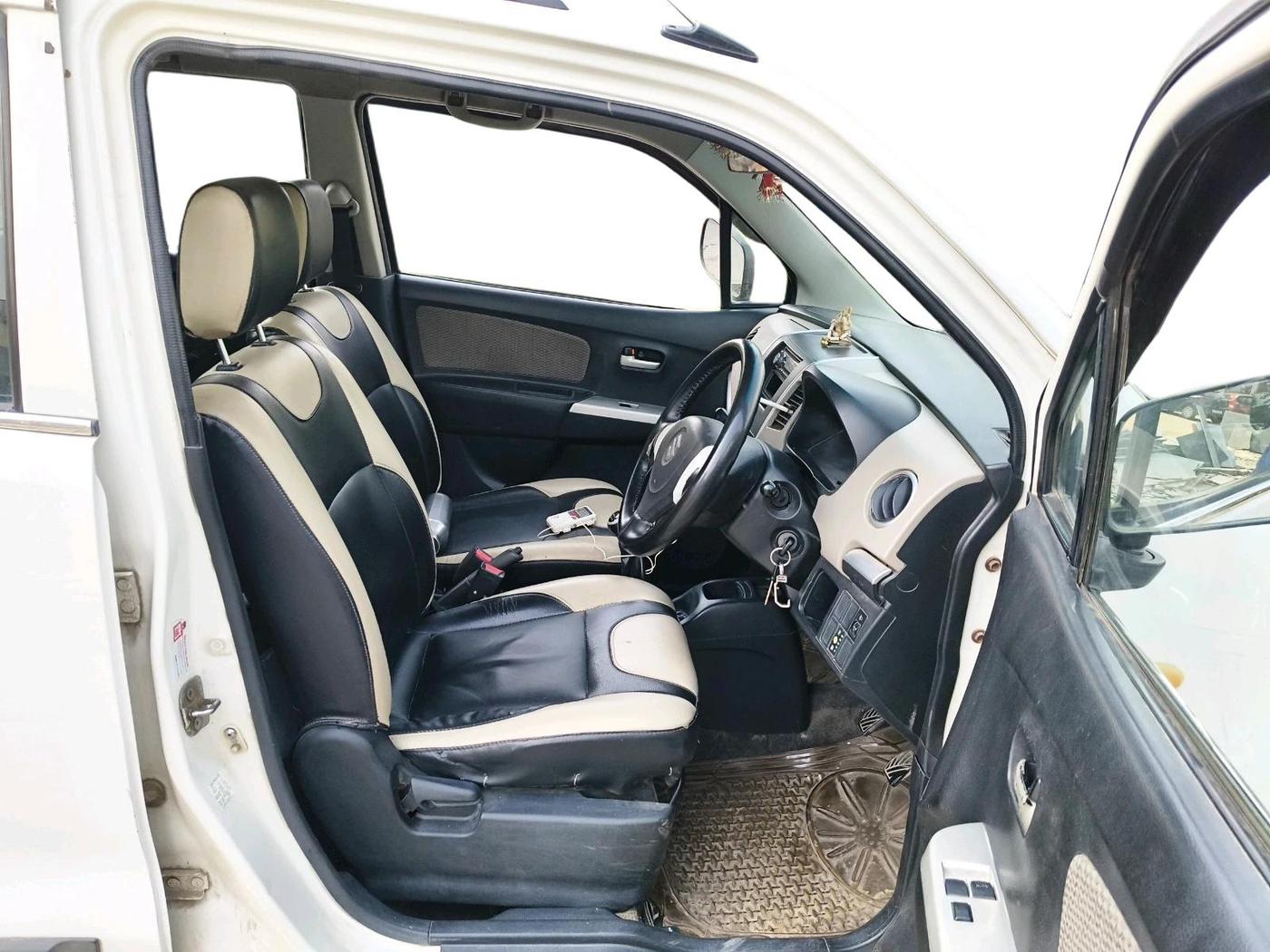 2015 Maruti Wagon R 1.0 LXI CNG, CNG, Manual, 98,236 km, interior